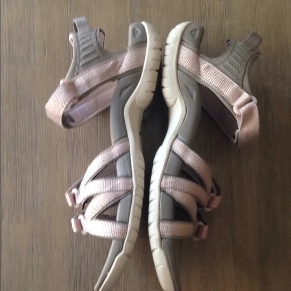 teva sandals rose gold